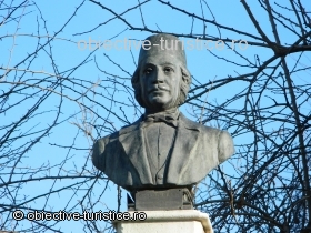 Bustul lui Anton Pann Bustul lui Anton Pann